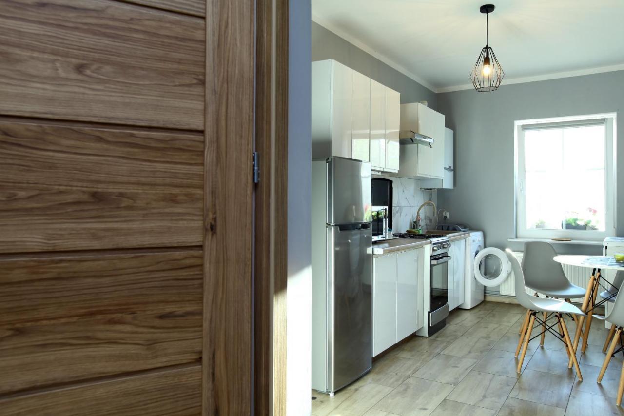 Pod Kasztanem Appartement Lubin  Buitenkant foto