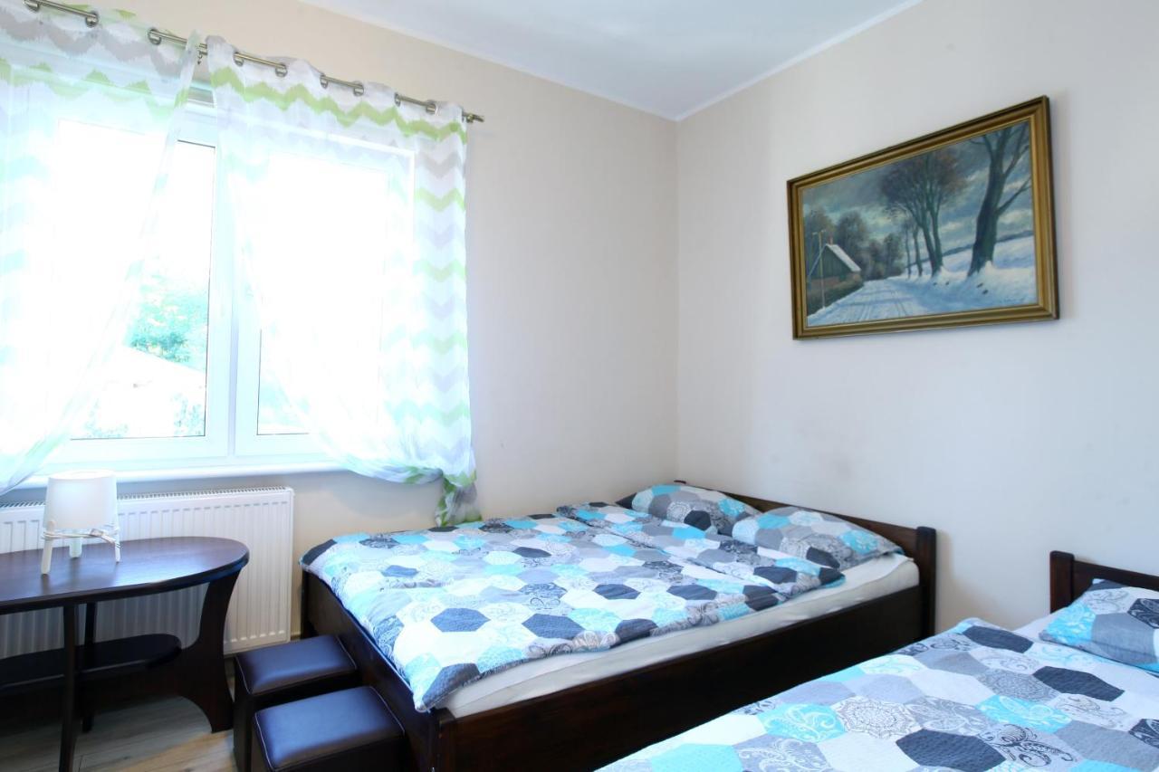 Pod Kasztanem Appartement Lubin  Buitenkant foto