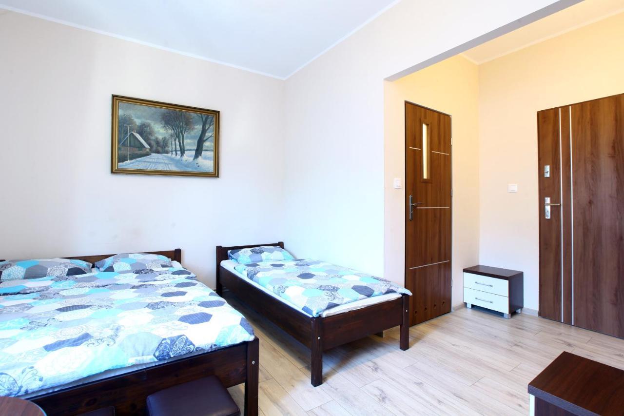 Pod Kasztanem Appartement Lubin  Buitenkant foto